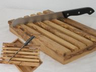 Planche à découper pain en bois d'olivier 40 cm